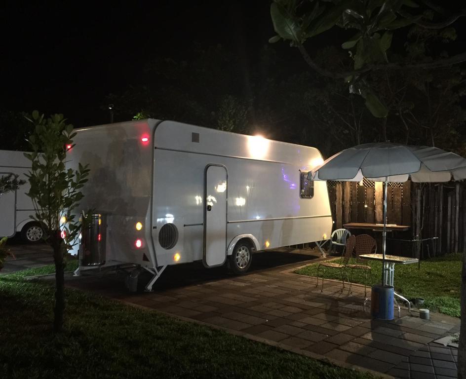 Kenting Houbihu Camping Car B&B Longshui Dış mekan fotoğraf